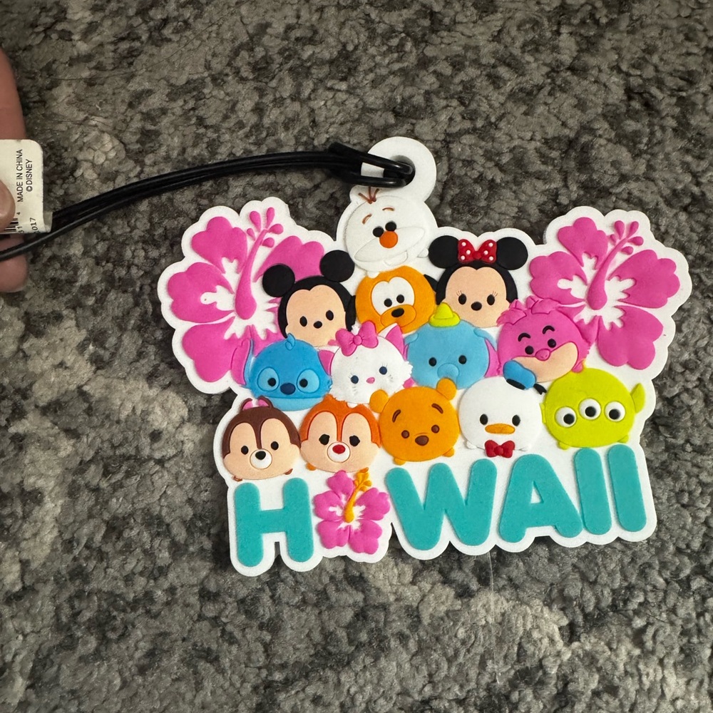 New Disney Hawaii Tsum Tsum Luggage Tag